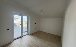 Apartament cu 4 camere / Terasa 30 mp - Poză 3