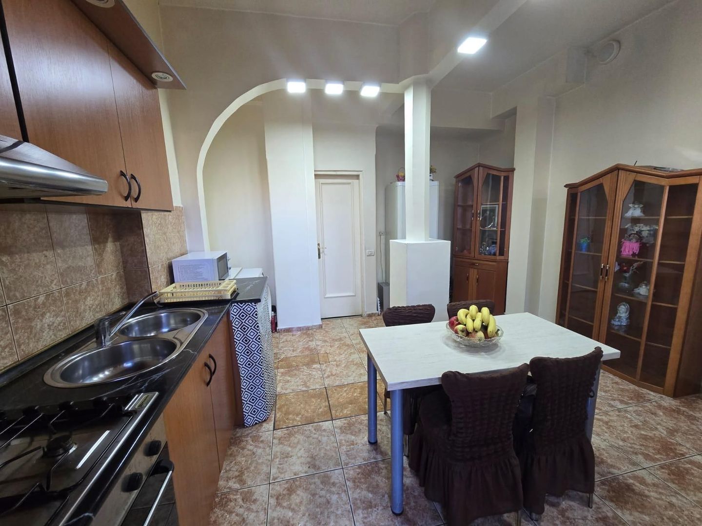 Apartament 4 camere in zona Victoriei, Bulevardul Alexandru Ioan Cuza - Poză 1