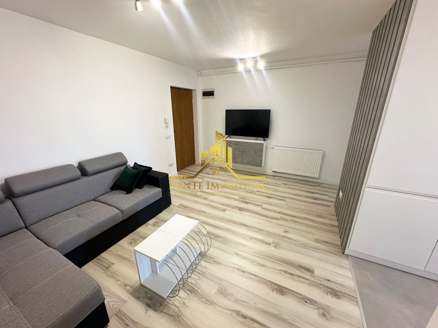 3 camere, mobilat modern, terasa, Seasons, Zorilor, Pet Friendly - Poză 1