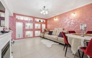 Apartament spațios cu 4 camere - renovat modern, mobilat și utilat - Poză 17