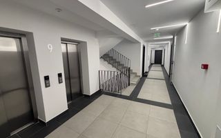 Chirie 2 Camere GranVia Lake View - Terasă cu vedere la Lac - Poză 2