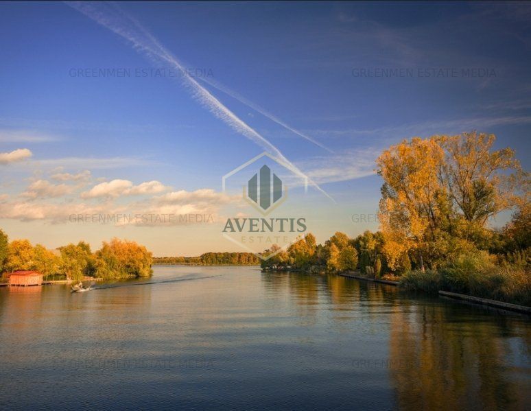 Teren cu iesire la Lacul Snagov, ponton privat cu foisor, piscina si sauna - Poză 2