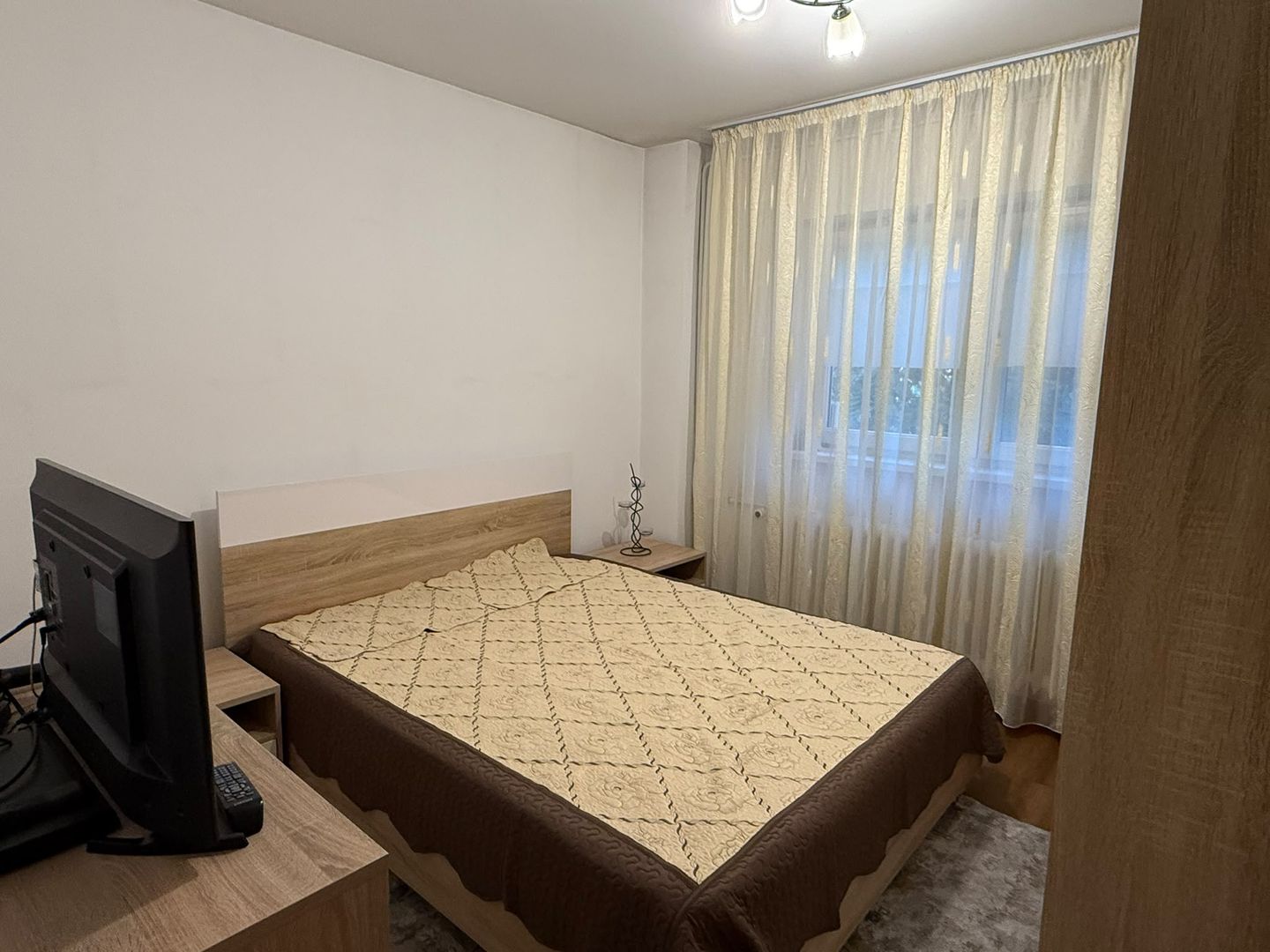 INCHIRIERE Apartament cu 2 camere in zona Militari - Poză 1