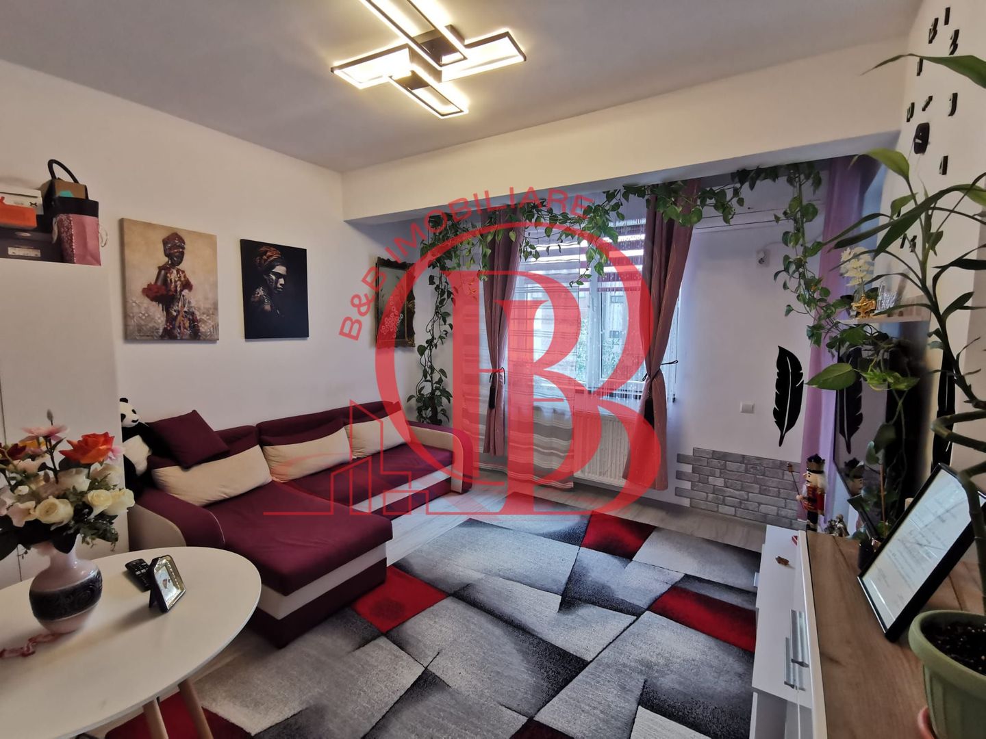 2 camere finalizat mobilat si loc de parcare inclus - Poză 3