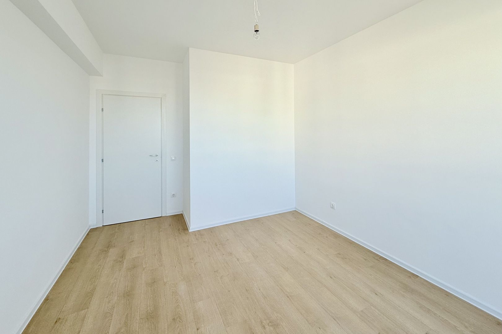 Apartament 3 camere spațios, amenajat, bloc nou, comision 0% - Poză 10