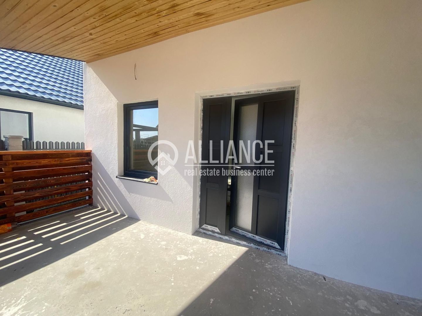 VALU LUI TRAIAN (COD07)Casă P+M (înaltă)cu 4 camere - Poză 2