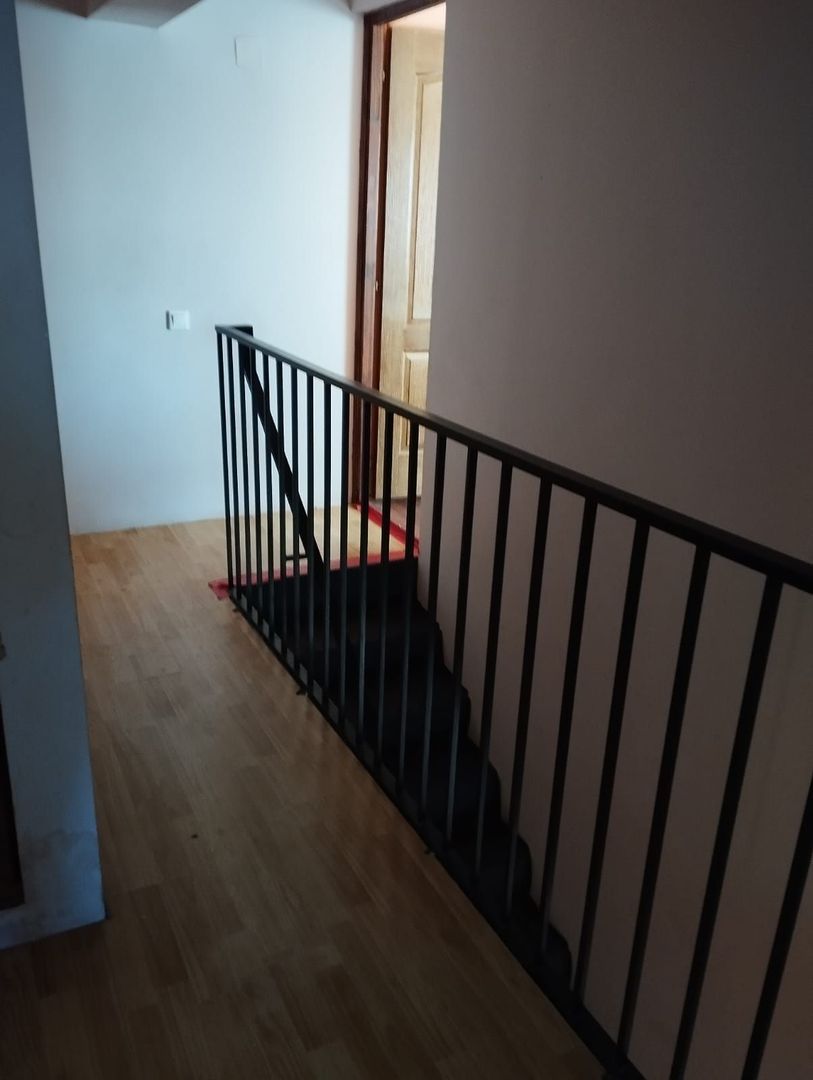 DARZA - CREVEDIA, CASA 7 CAMERE - Poză 4