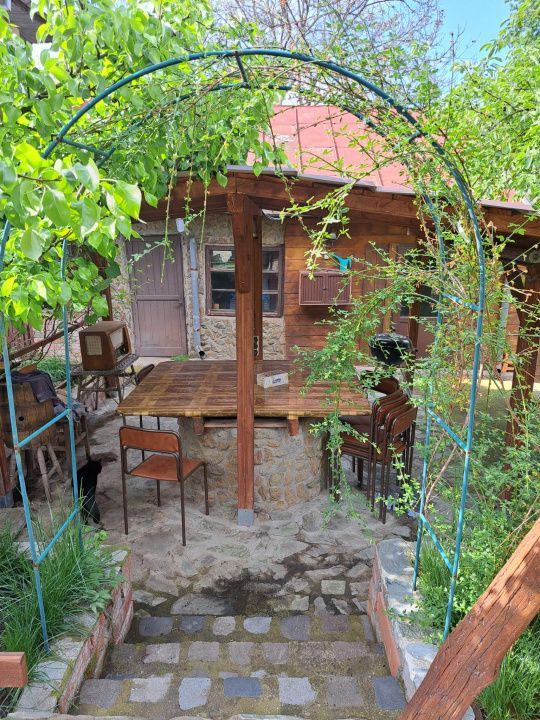 Proprietate de excepție în Lelești – la doar 8 km de Târgu Jiu - Poză 18
