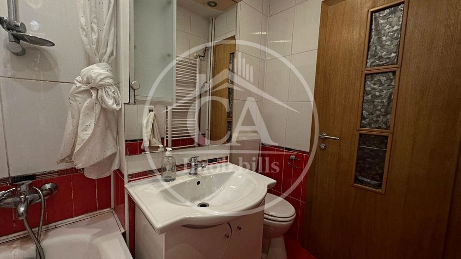 Apartament cu 3 camere de închiriat în zona Centrala, Oradea. - Poză 10