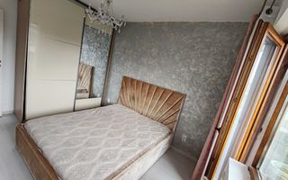 Apartament 3 camere/Două bai/curte proprie și parcare - Poză 4
