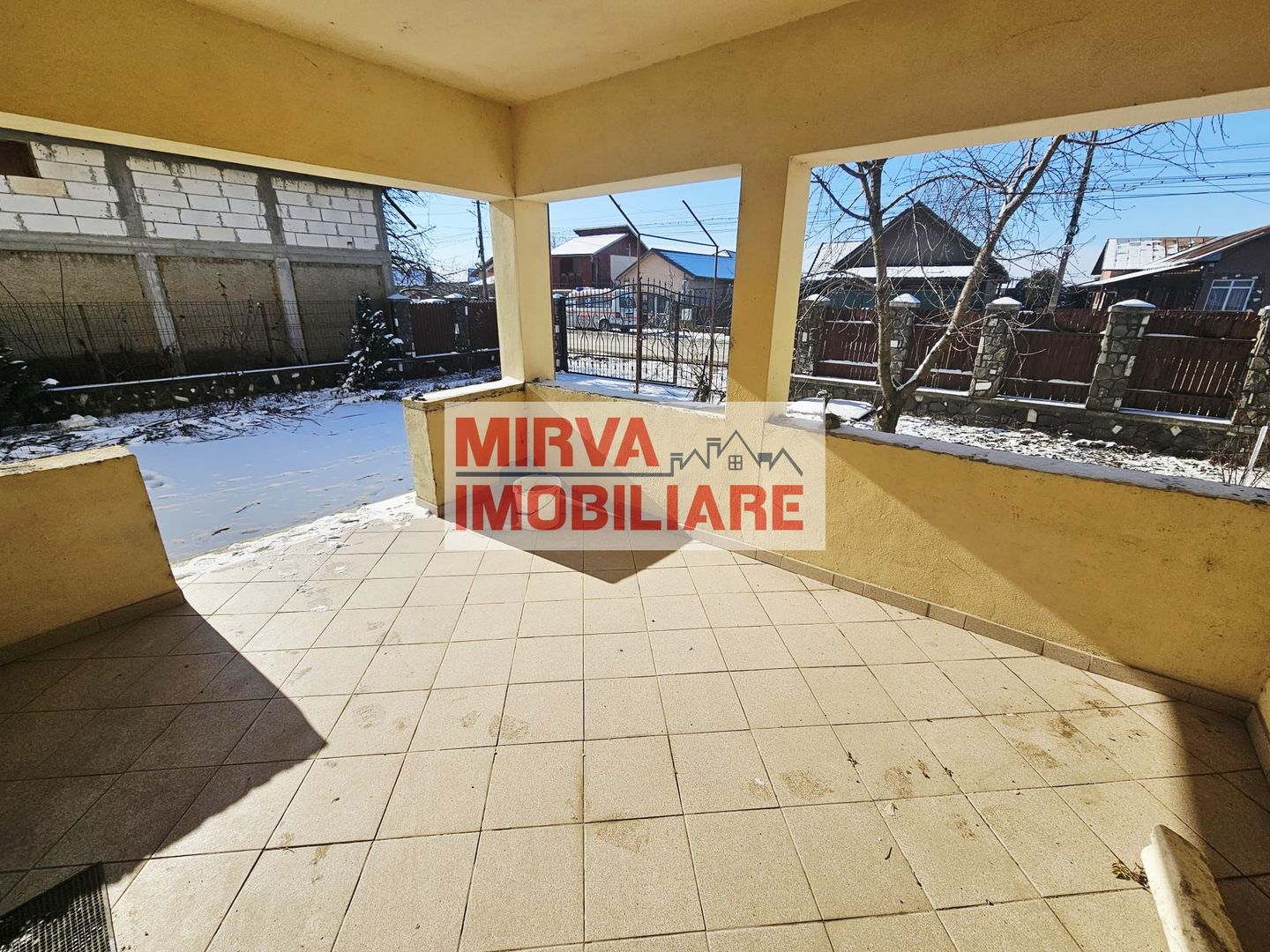 Casă 5 camere + teren generos 1700 mp – Ariceștii Rahtivani - Poză 8