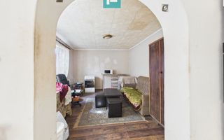 Casă cu 7 camere, ideală pentru familie, Grădiște - Poză 12