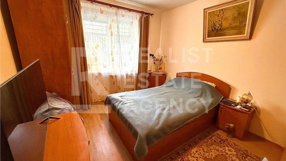 Sebastian - 13 Septembrie | 3 Camere | Decomandat | Bloc 1986 - Poză 1