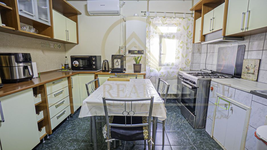 Apartament spațios cu 4 camere | 2 băi | 2 balcoane | Inel 2 - Poză 9