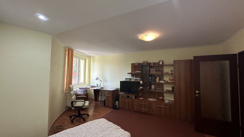 De vânzare apartament 2 camere, ultracentral, Satu Mare - Poză 3