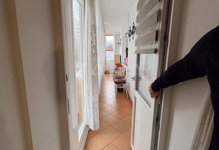 Apartament 2 camere decomandate, Nicolae Titulescu, 20 mp balcoane. - Poză 2