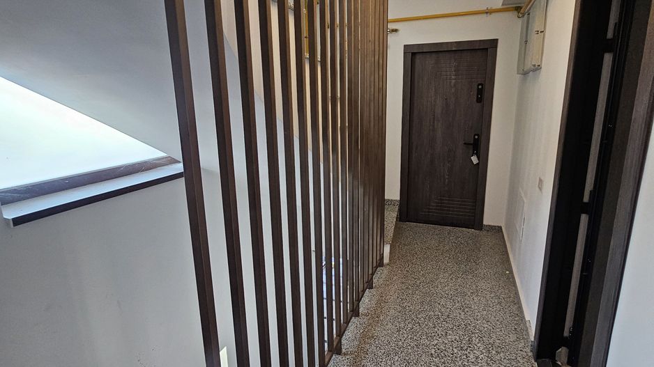 Garsonieră bloc deosebit Damaroaia - Poză 10