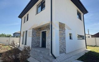 Vila la intrare in comuna Berceni - Poză 1