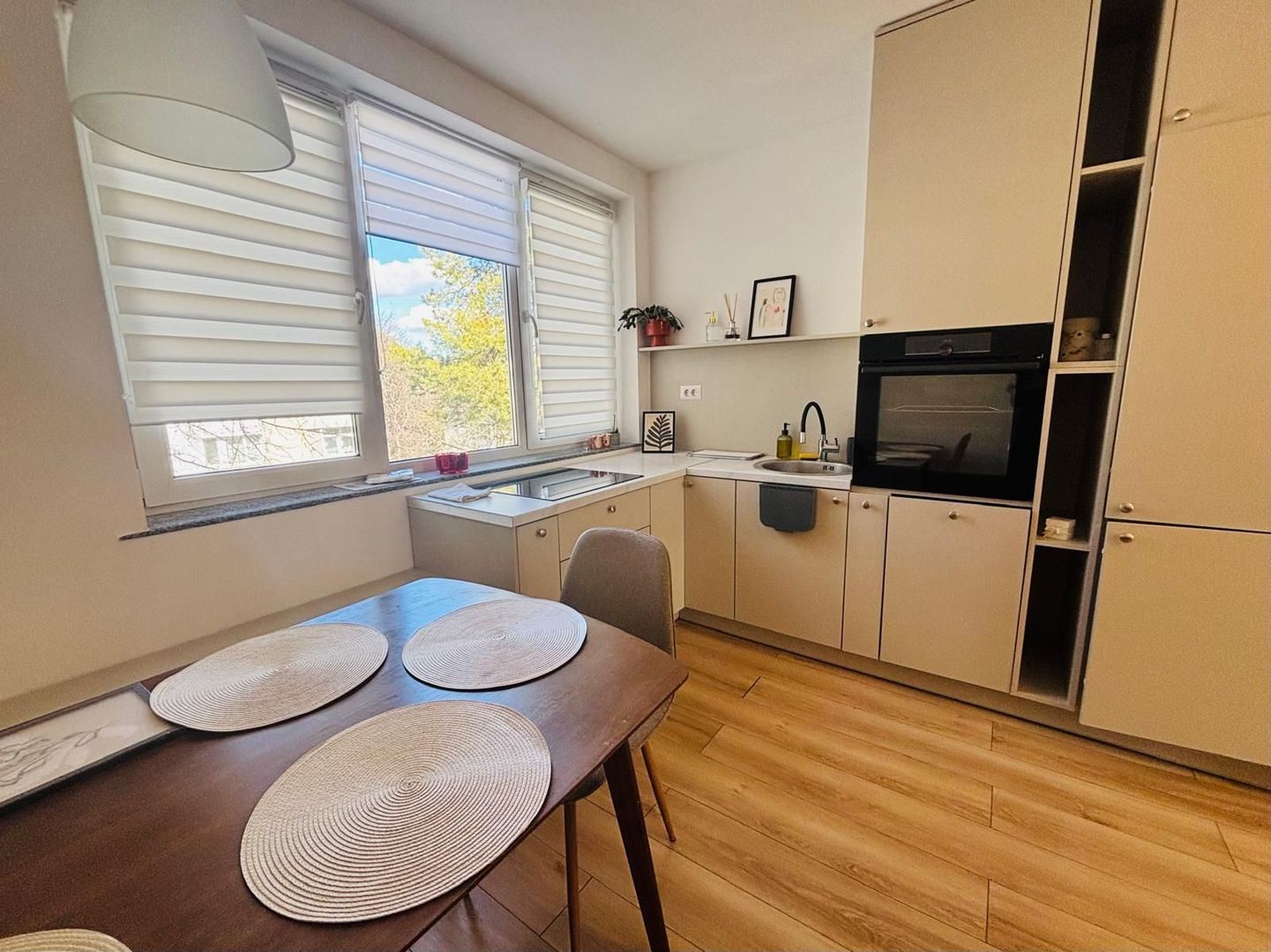 Apartament 3 camere I Ultracentral I 50 mp I 400 € I Suceava - Poză 2