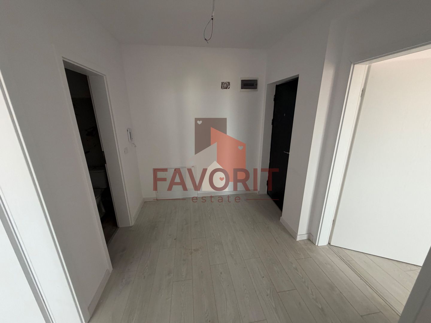 Disponibil imediat. 2 camere modificat in 2 dormitoare si zona de zi - Poză 13