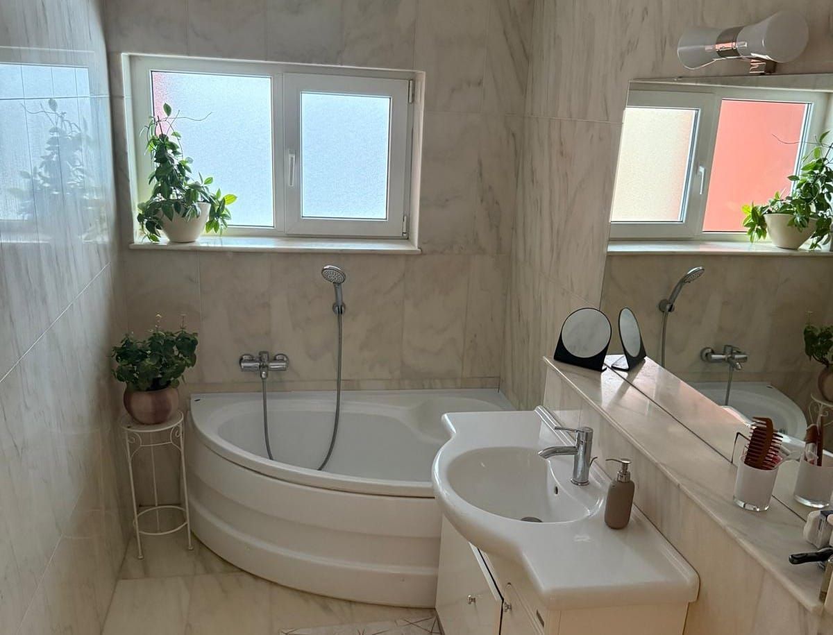 Un refugiu contemporan I Casă P+1 din complex intim I Dumbravița - Poză 12