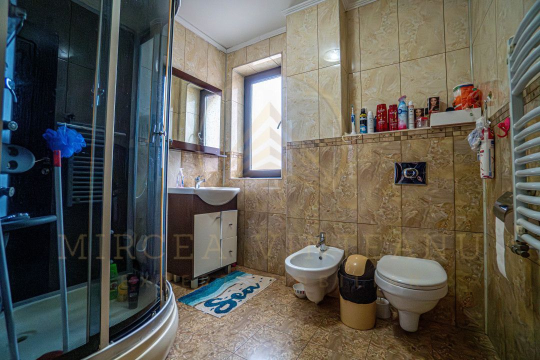 Casă Palazu Mare | Ideală pentru familie extinsă sau activitate mixta - Poză 10
