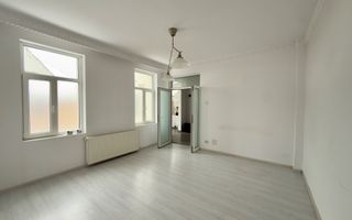 Vila spatioasa | Complet renovată | Central - Poză 12