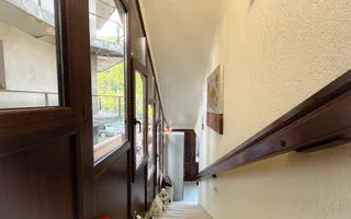 Vilă elegantă în Sinaia pe Calea Prahovei - Poză 14