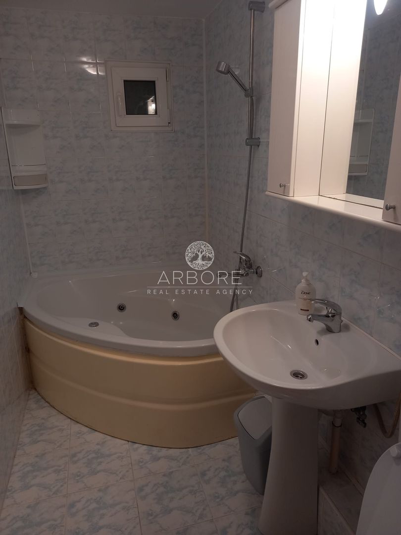 Inchiriere apartament 3 camere Unirii - Poză 10