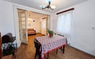 Casa cu 3 camere, zona Mihai Bravu - Poză 4