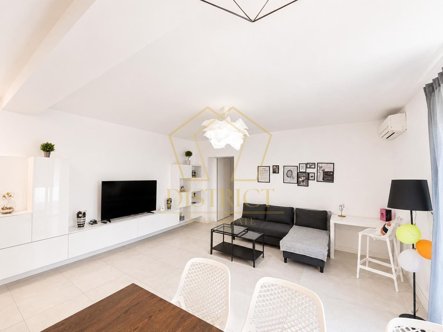 Apartament cu 2 camere | Giroc - Poză 1
