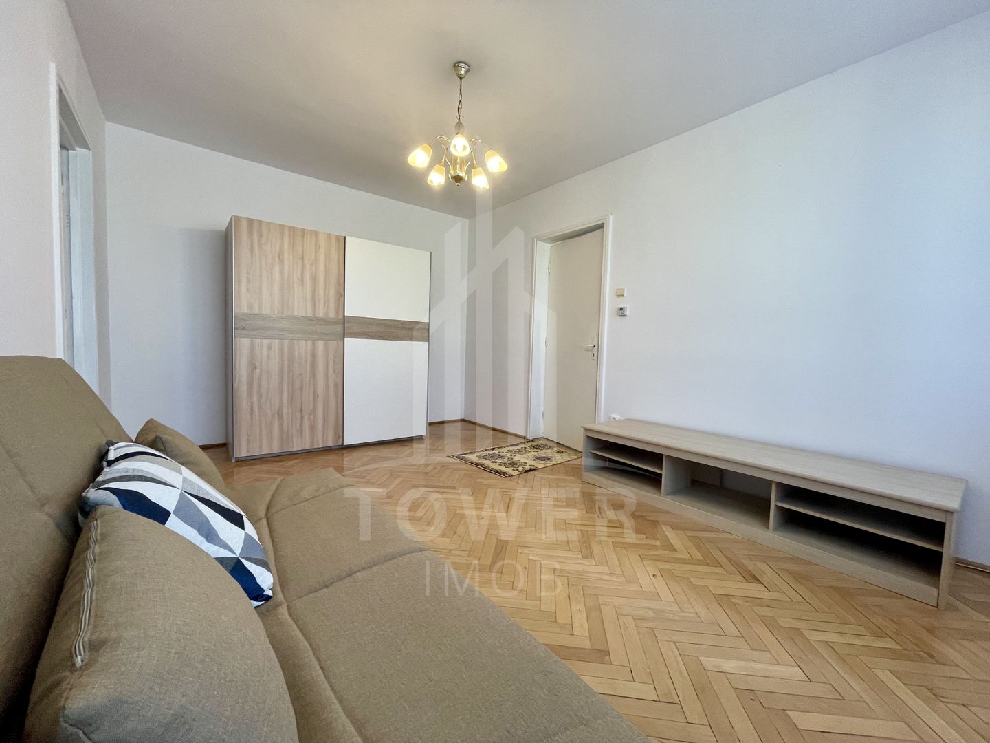 Apartament 2 Camere, Locație Excelentă - Poză 2
