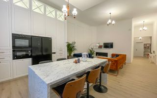 Apartament spectaculos cu 3 camere ultracentral - Poză 8