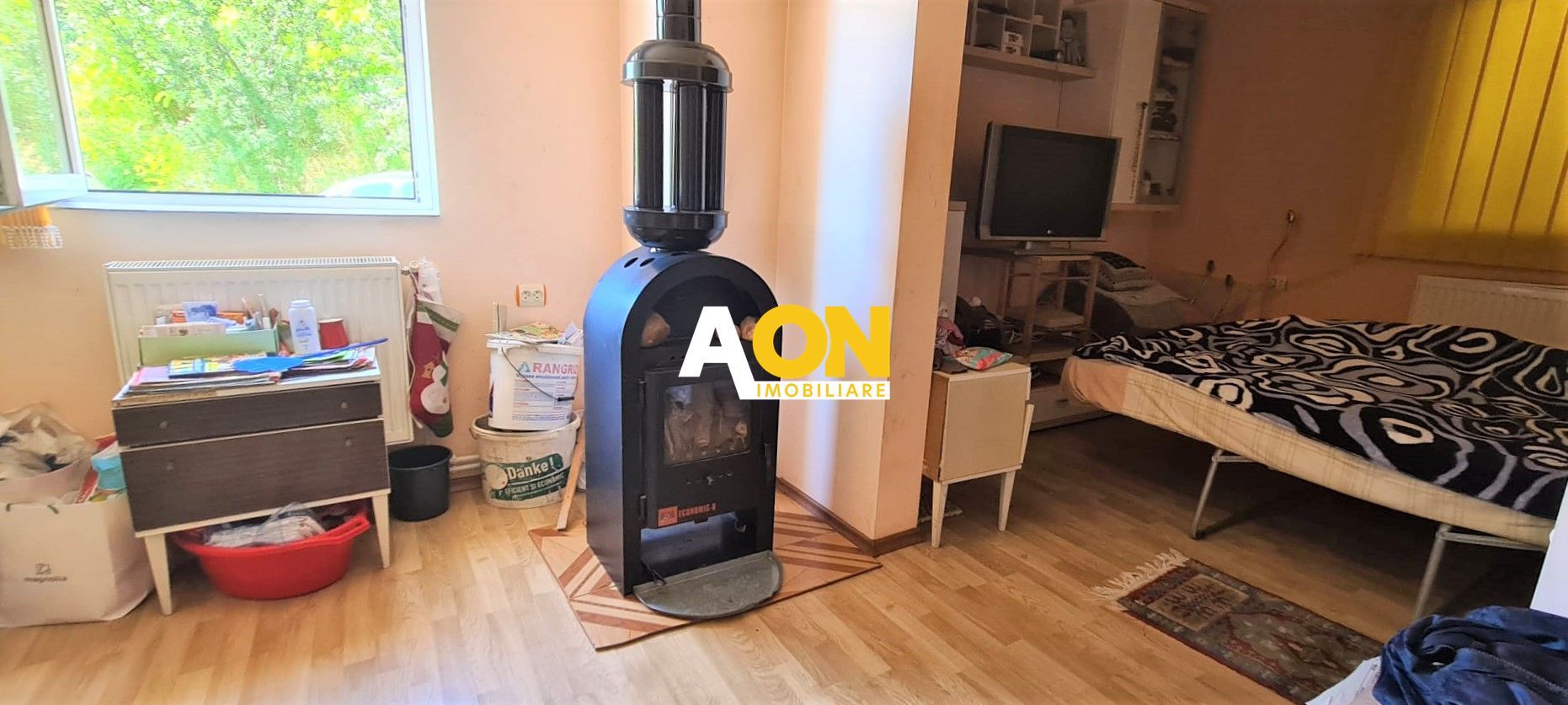 Vila pretabila pensiune + restaurant,  10 camere,  1000MP teren - Poză 26