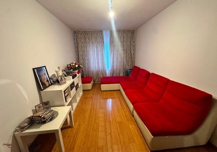De vanzare apartament 3 camere, zona Rahova-Sebastian - Poză 3
