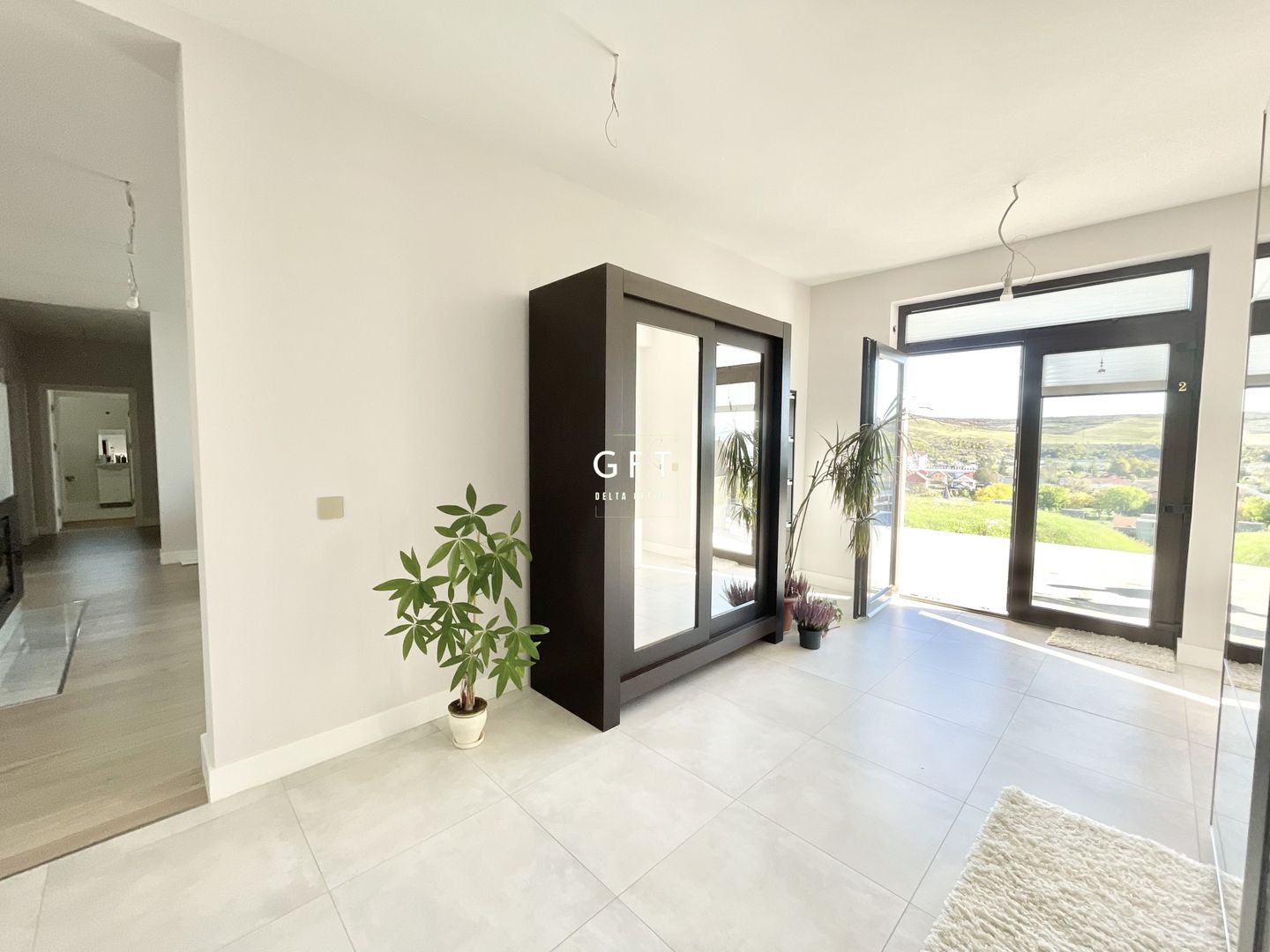 Casa moderna+2100 mp teren de vanzare. - Poză 8