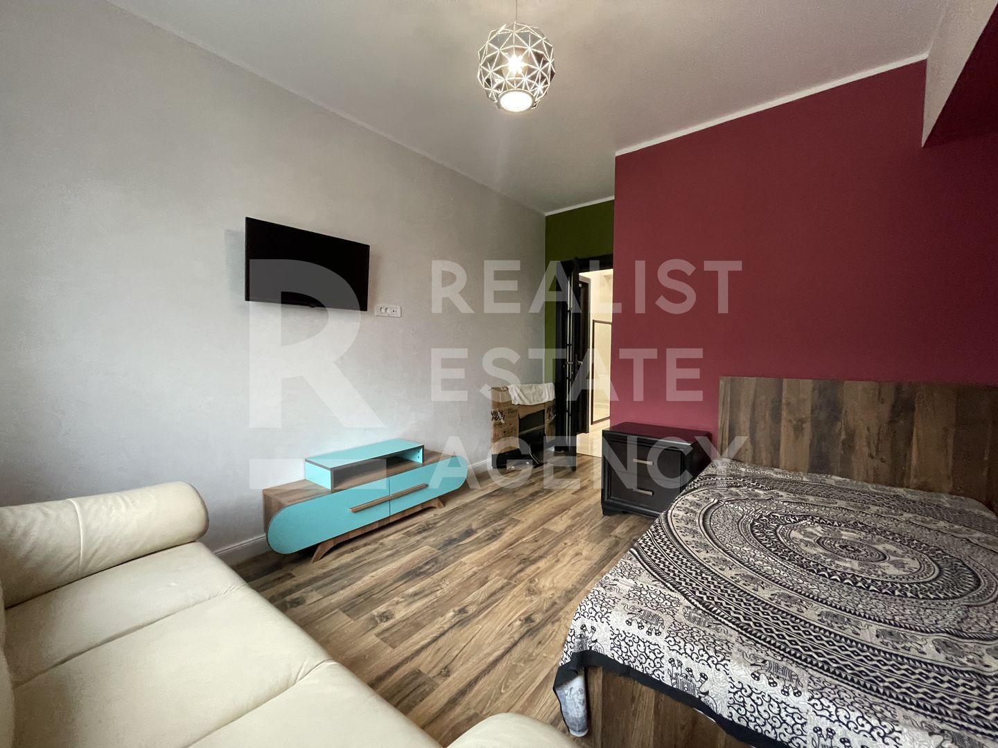 Închiriere apartament 2 camere, 2 locuri de parcare, Royal Town, Iași - Poză 4
