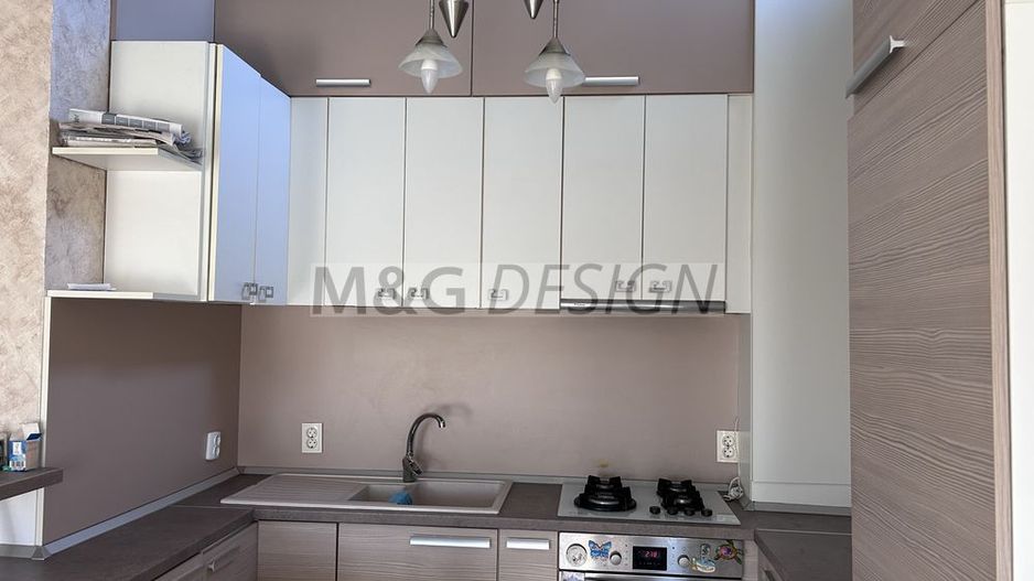 Apartament  2 camere Sagului cu scara interioara - Poză 2