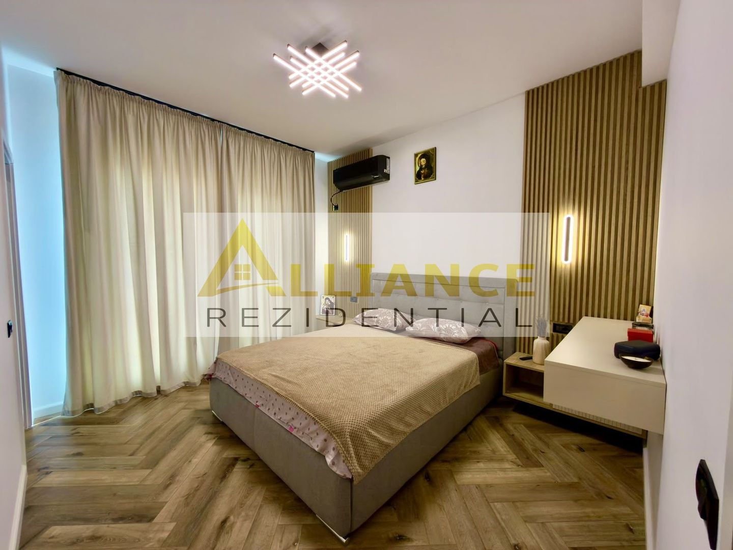 CASA PARTER-4 CAMERE- TEREN 444 MP-STR.MIORITA - Poză 13
