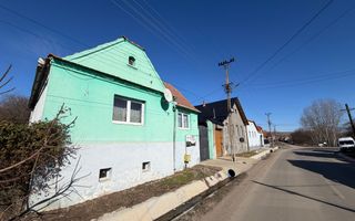 Casă spațioasă si 1790mp teren de vanzare in Hașag, la doar 30 km de Sibiu - Poză 3