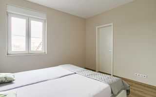 PRET NOU Vila superba pe colt in cartierul Europa, Vladimirescu - Poză 8