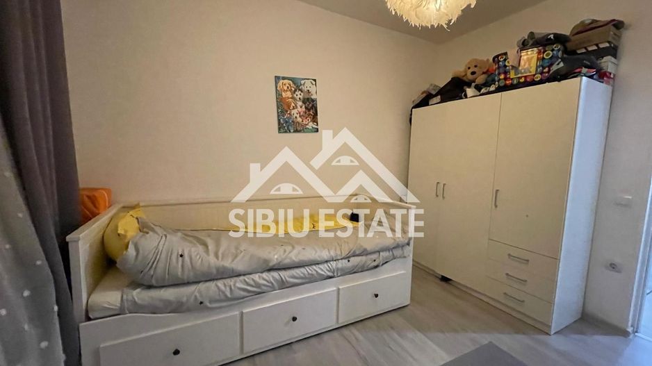 Apartament de vanzare 3 camere 2 bai gradina 74mp si parcare Selimbar - Poză 20