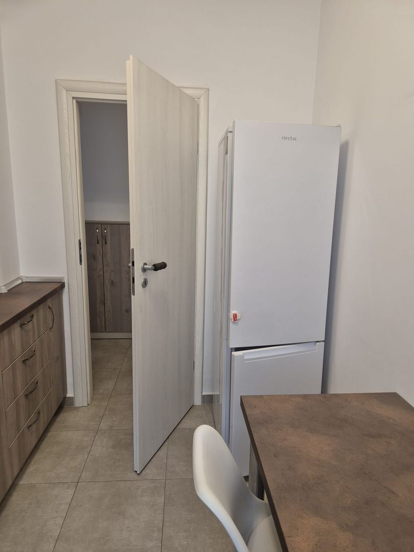 GARSONIERA - PARCARE INCLUSA, BUCATARIE INCHISA, CENTRALA PROPRIE - Poză 5