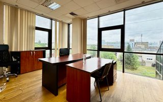 Spațiu pentru birouri langa Funshop Buziașului - Poză 2