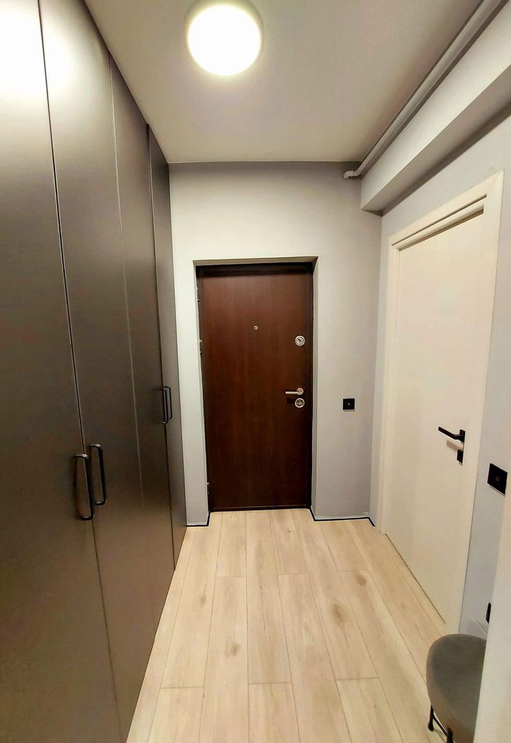 Apartament la Cheie cu parcare zona Balastierei Floresti - Poză 12