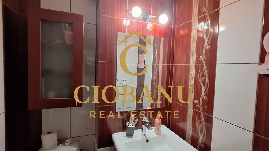 Apartament 4 camere, Etaj 1 de vanzare in cartierul 1 mai - Poză 4