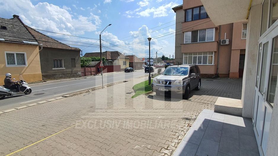 Spatiu comercial in Blaj - Poză 1
