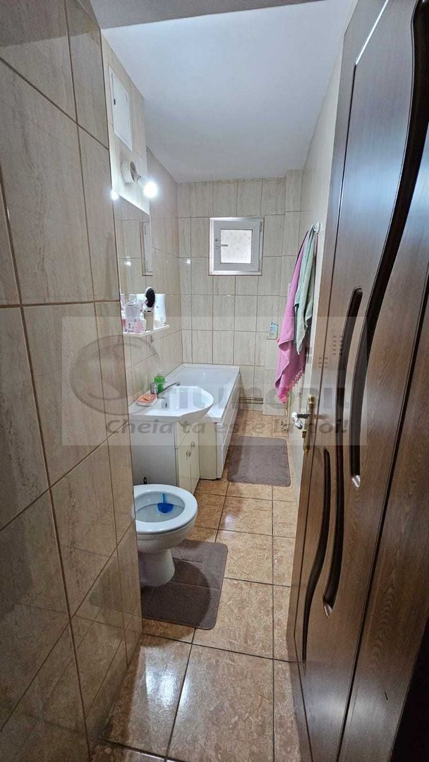 Apartament 3 camere renovat, cu parcare – Etaj 3/4, Alexandru cel Bun - Poză 6