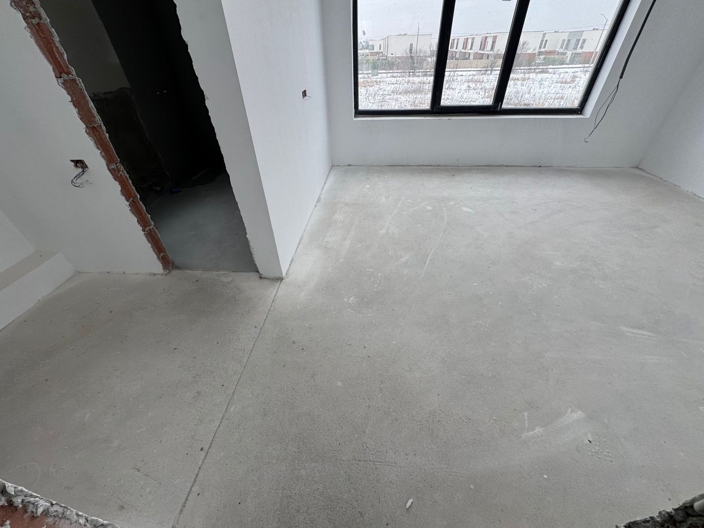 Vile PREMIUM Tunari, spatioase si luminoase - Poză 7