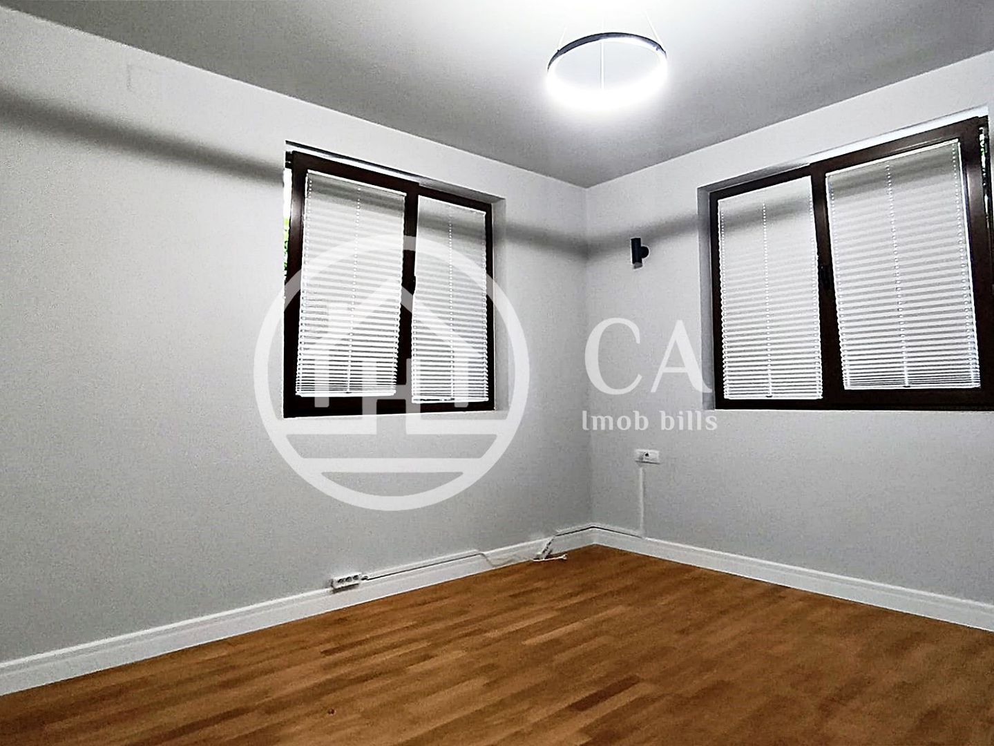 Casa de inchiriat cu 6 camere si piscina in Tineretului, Oradea - Poză 12